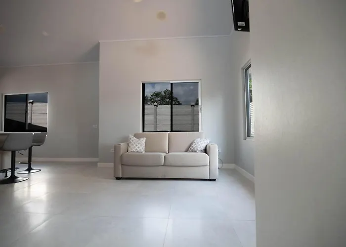 Beautiful Modern House Villa *